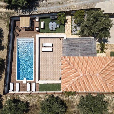 Villa Vera - With Private Heated Pool & Jacuzzi Pangalochori 外观 照片