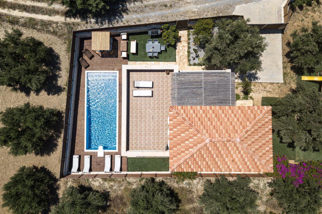 Villa Vera - With Private Heated Pool & Jacuzzi Pangalochori 外观 照片