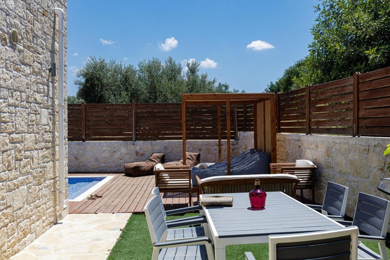 Villa Vera - With Private Heated Pool & Jacuzzi Pangalochori 外观 照片