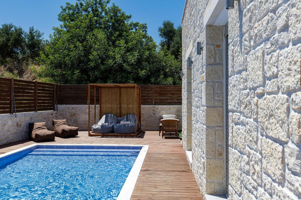 Villa Vera - With Private Heated Pool & Jacuzzi Pangalochori 外观 照片