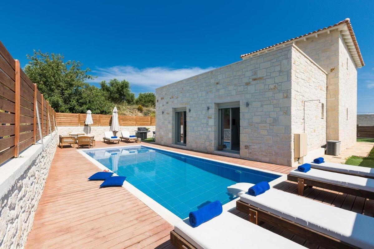 Villa Vera - With Private Heated Pool & Jacuzzi Pangalochori 外观 照片