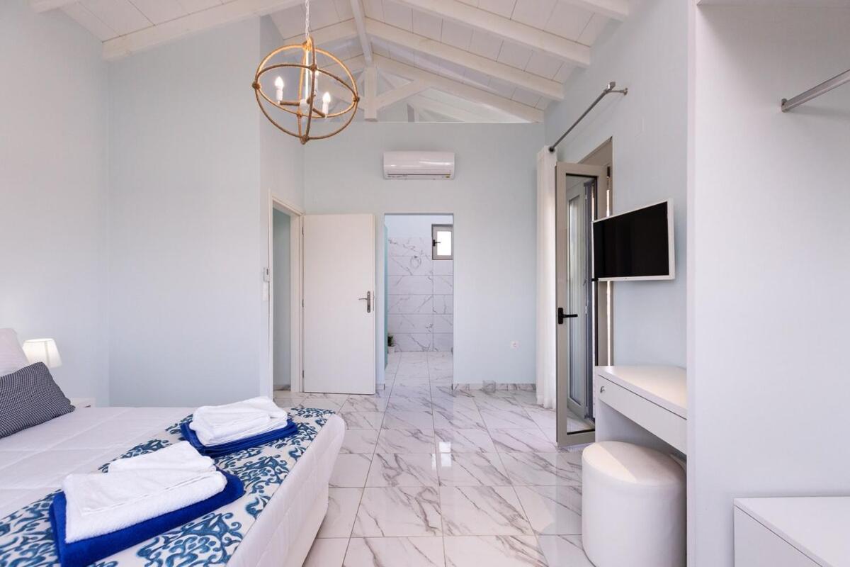 Villa Vera - With Private Heated Pool & Jacuzzi Pangalochori 外观 照片